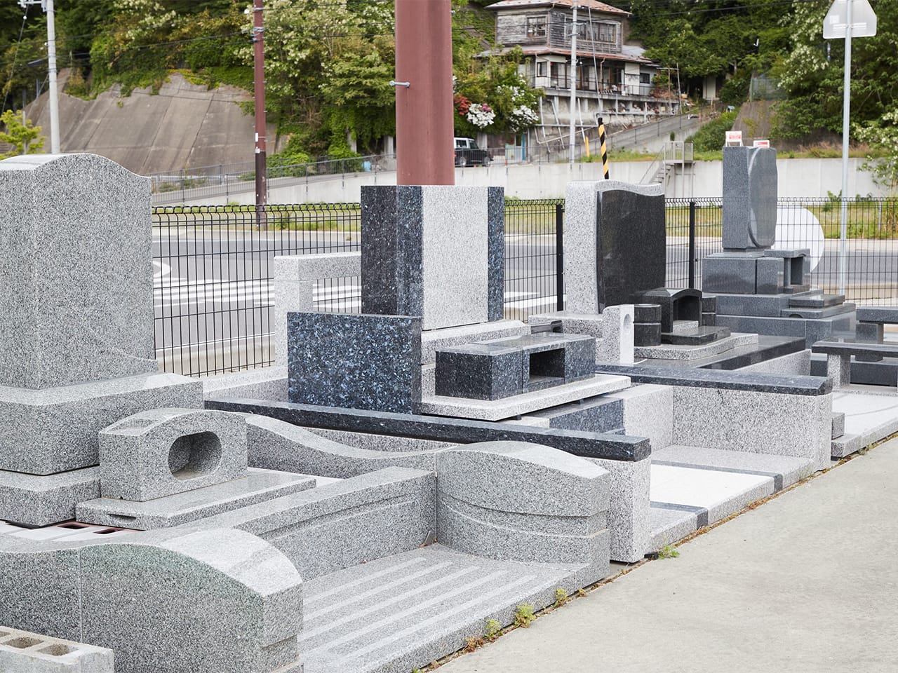 展示場の墓石